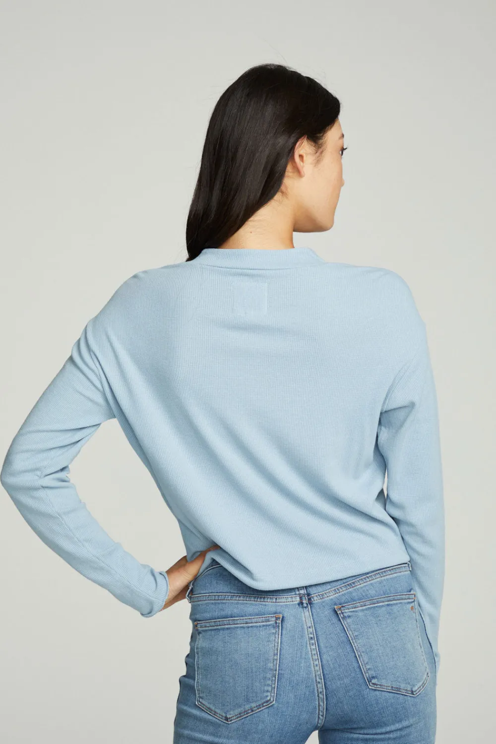 Cheap Long Sleeve Zipper Mock Neck Semi Cropped Tee Women Tops